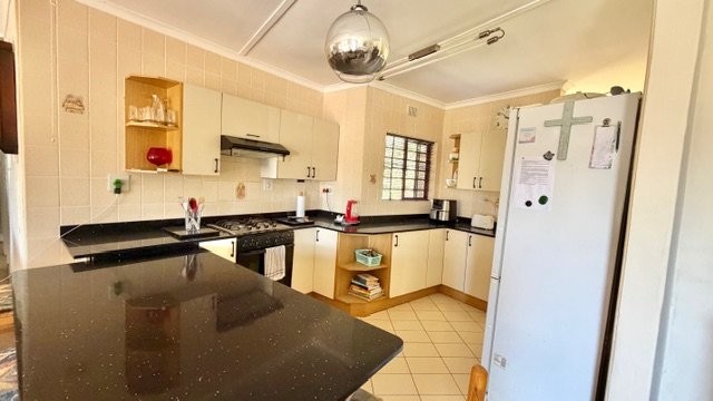 3 Bedroom Property for Sale in St Michaels On Sea KwaZulu-Natal