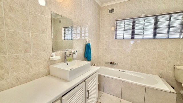 3 Bedroom Property for Sale in St Michaels On Sea KwaZulu-Natal