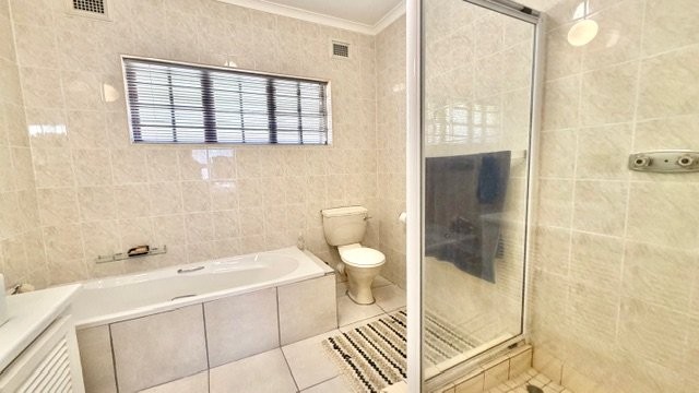 3 Bedroom Property for Sale in St Michaels On Sea KwaZulu-Natal