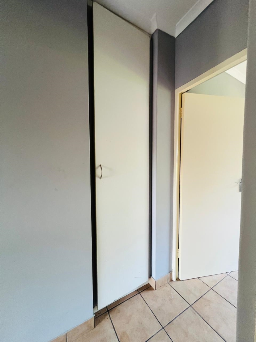 To Let 2 Bedroom Property for Rent in Westville KwaZulu-Natal