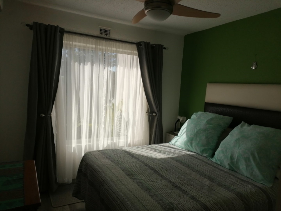 2 Bedroom Property for Sale in Uvongo KwaZulu-Natal