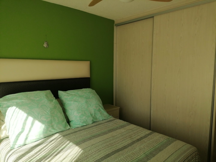 2 Bedroom Property for Sale in Uvongo KwaZulu-Natal