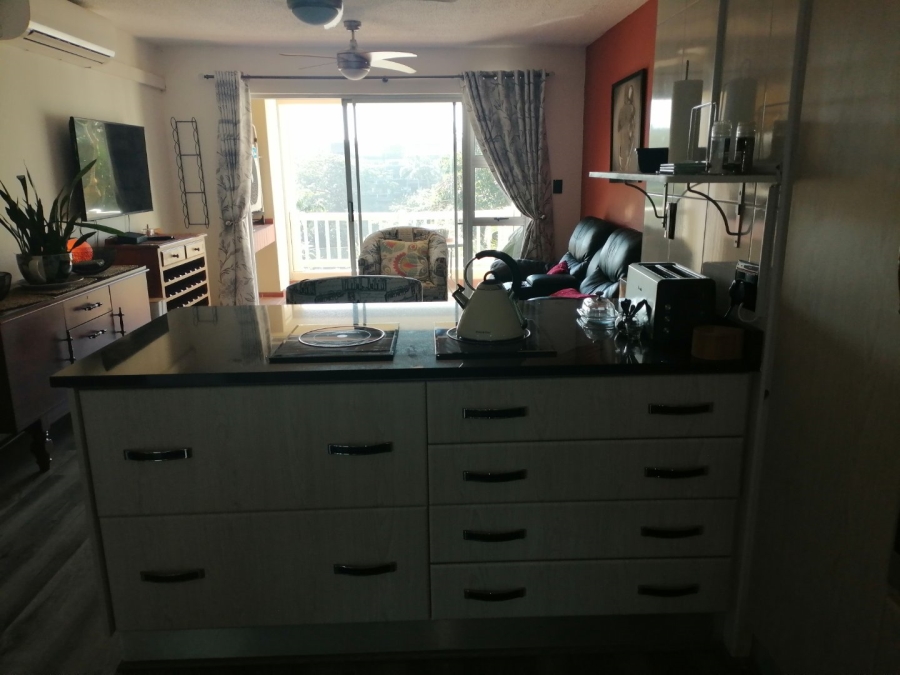 2 Bedroom Property for Sale in Uvongo KwaZulu-Natal