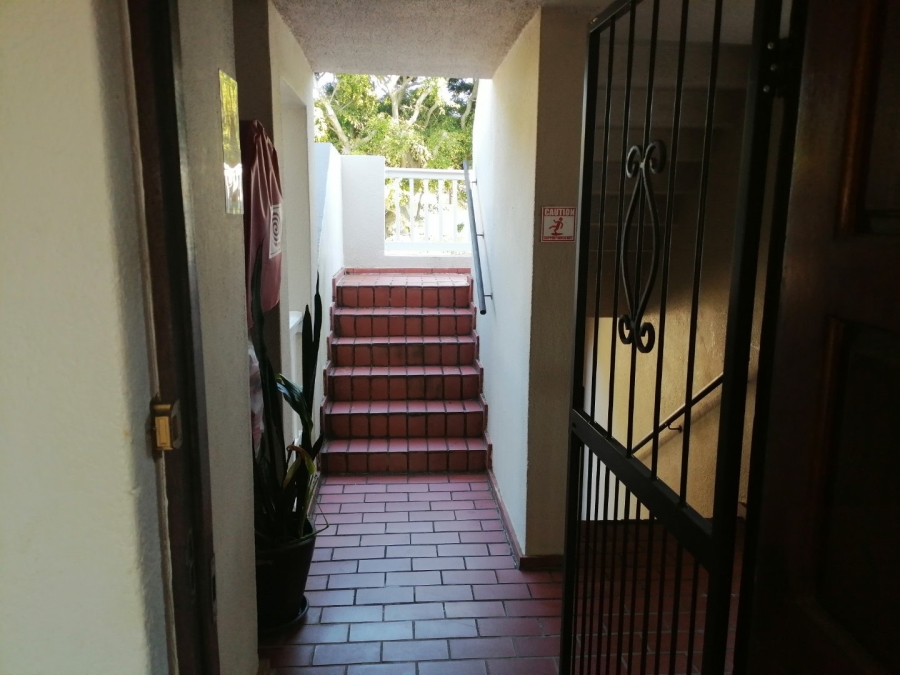 2 Bedroom Property for Sale in Uvongo KwaZulu-Natal