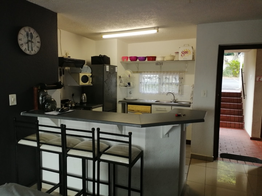 2 Bedroom Property for Sale in Uvongo Beach KwaZulu-Natal