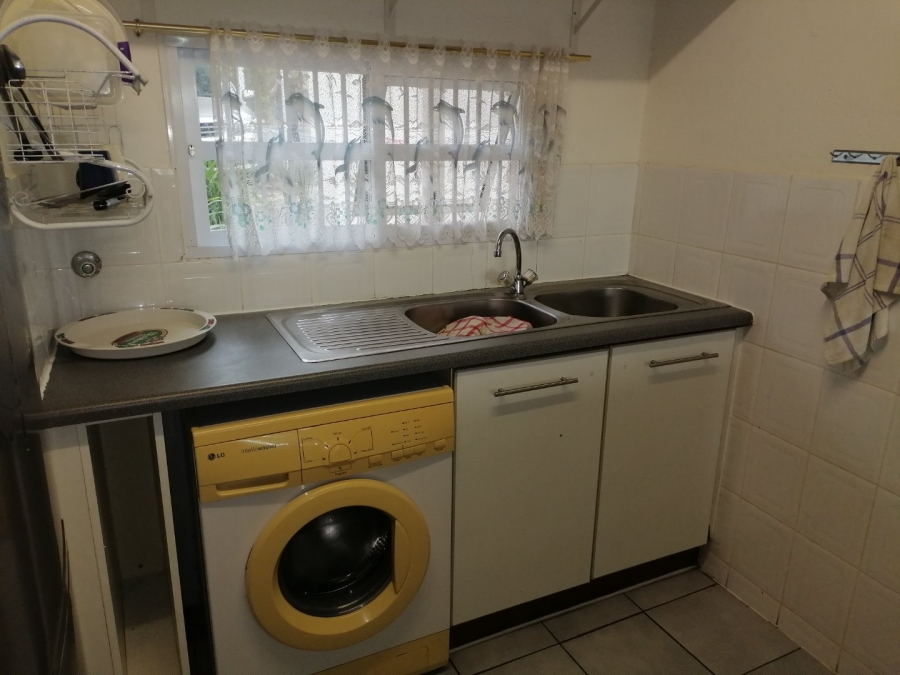2 Bedroom Property for Sale in Uvongo Beach KwaZulu-Natal