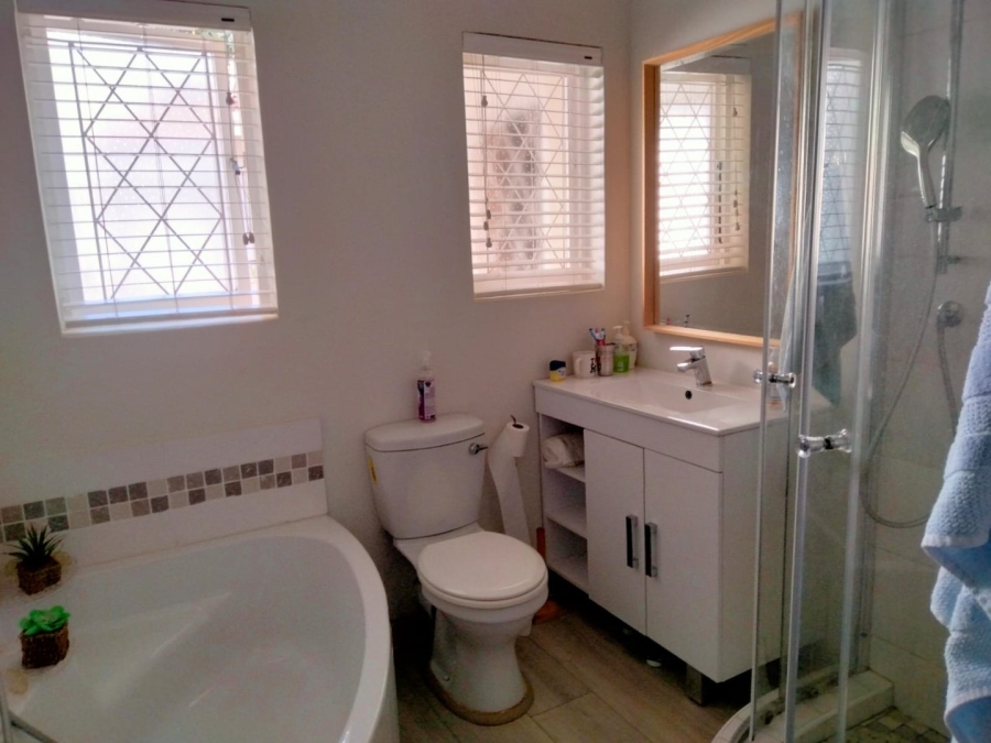 3 Bedroom Property for Sale in St Michaels On Sea KwaZulu-Natal