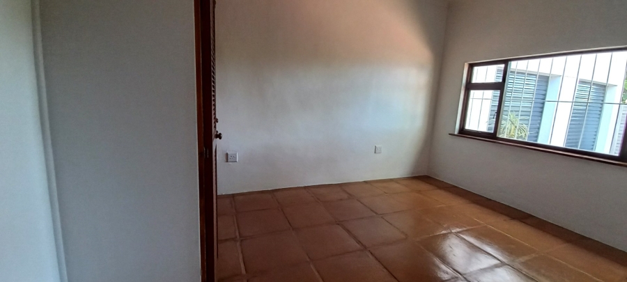 4 Bedroom Property for Sale in Umzumbe KwaZulu-Natal