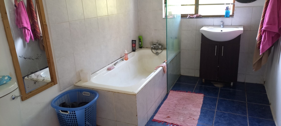 4 Bedroom Property for Sale in Umzumbe KwaZulu-Natal