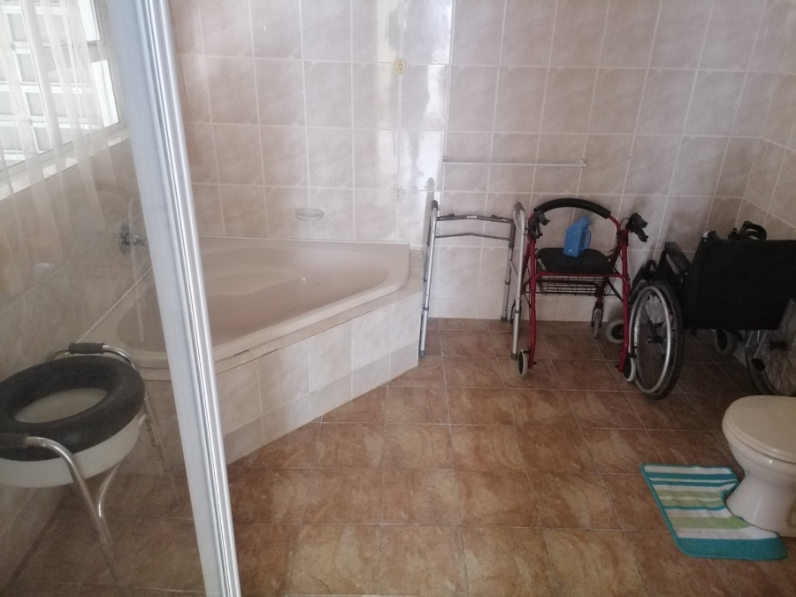 5 Bedroom Property for Sale in Ramsgate KwaZulu-Natal