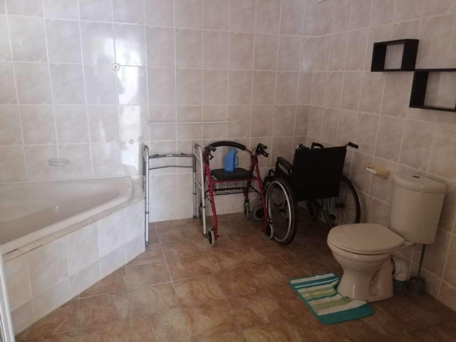 5 Bedroom Property for Sale in Ramsgate KwaZulu-Natal