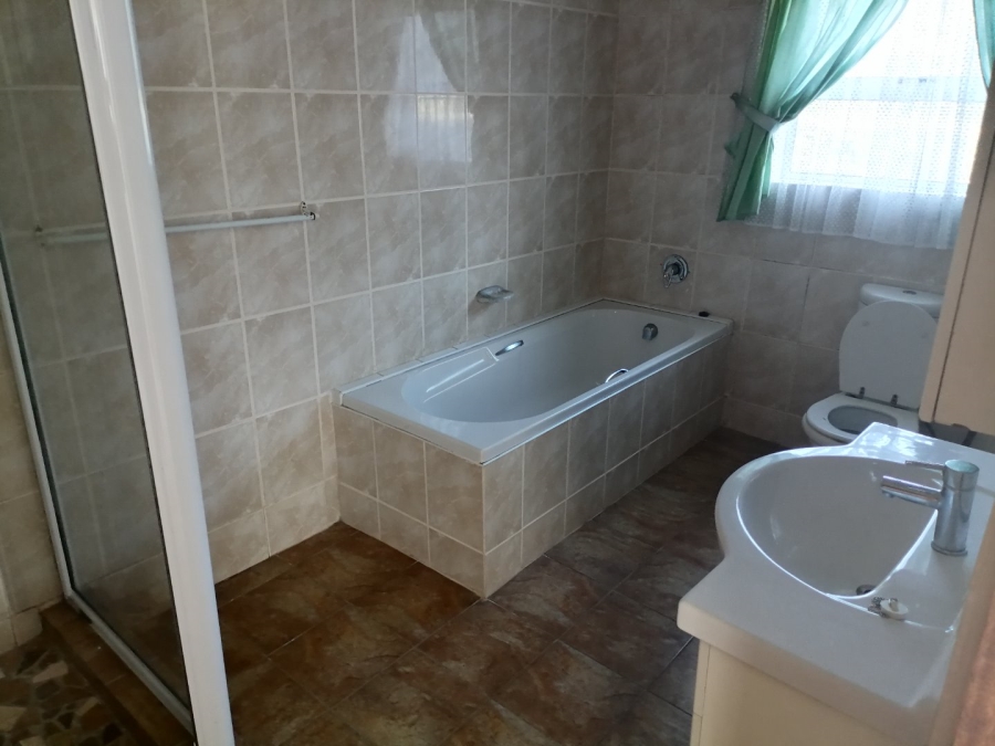 5 Bedroom Property for Sale in Ramsgate KwaZulu-Natal