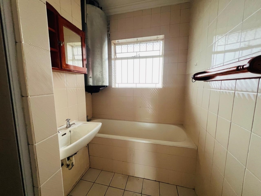 2 Bedroom Property for Sale in Morningside KwaZulu-Natal