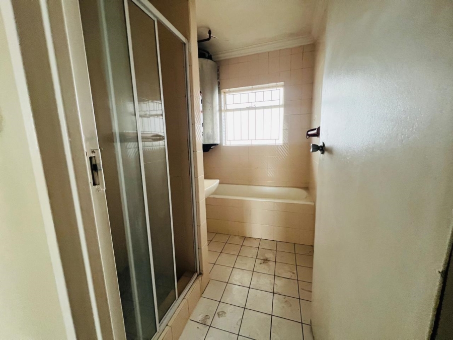 2 Bedroom Property for Sale in Morningside KwaZulu-Natal