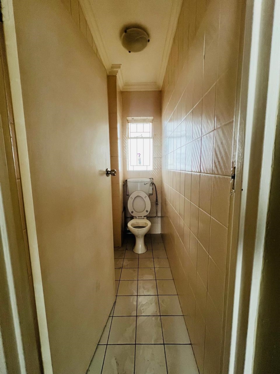 2 Bedroom Property for Sale in Morningside KwaZulu-Natal