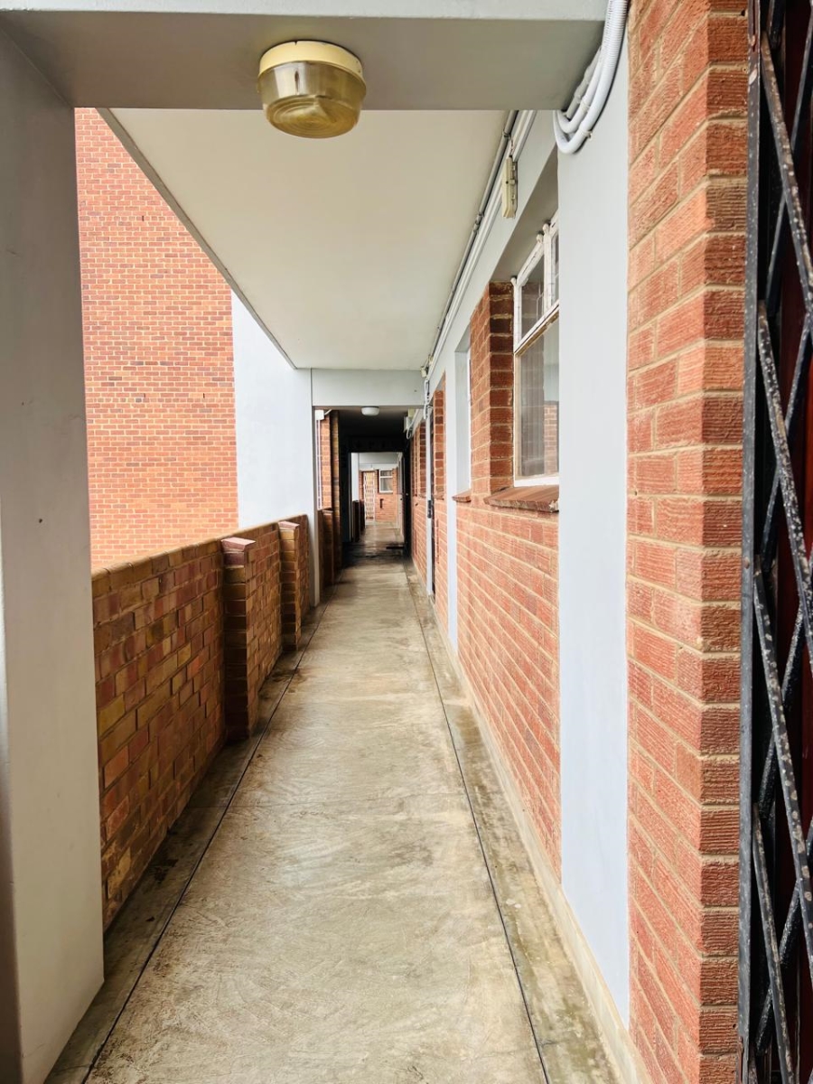 2 Bedroom Property for Sale in Morningside KwaZulu-Natal
