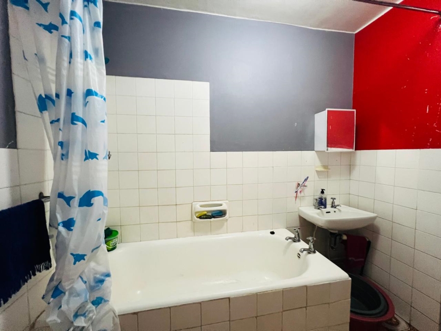 1 Bedroom Property for Sale in Durban Central KwaZulu-Natal