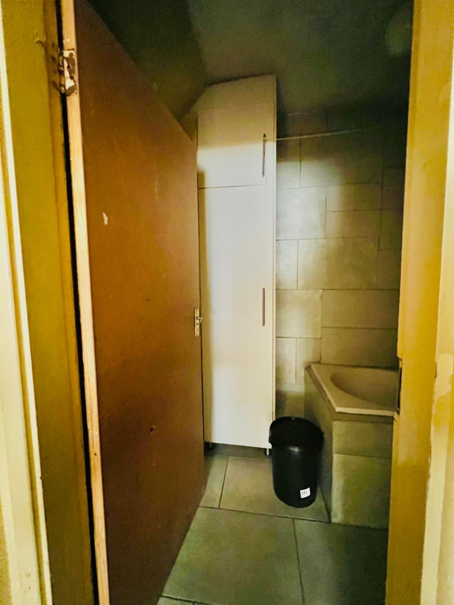 2 Bedroom Property for Sale in Durban Central KwaZulu-Natal