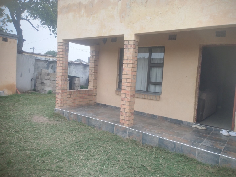  Bedroom Property for Sale in Esikhawini KwaZulu-Natal