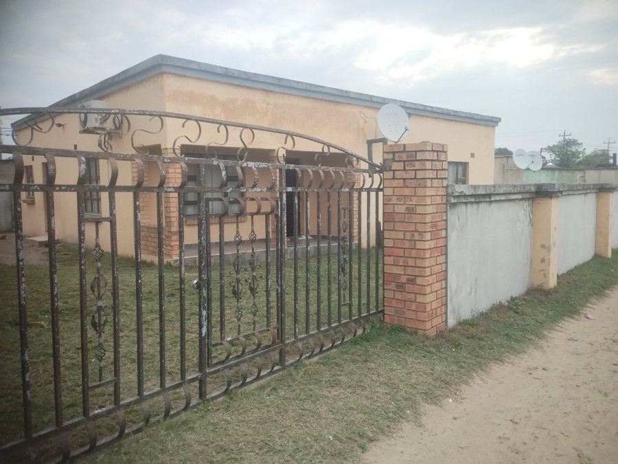  Bedroom Property for Sale in Esikhawini KwaZulu-Natal