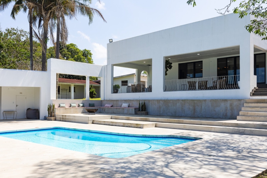 5 Bedroom Property for Sale in Umtentweni KwaZulu-Natal