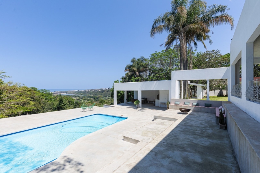 5 Bedroom Property for Sale in Umtentweni KwaZulu-Natal