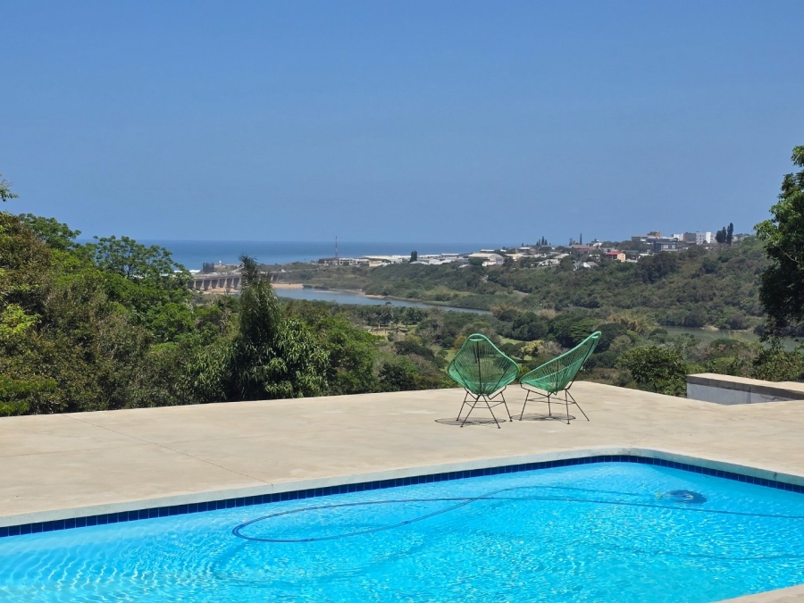 5 Bedroom Property for Sale in Umtentweni KwaZulu-Natal