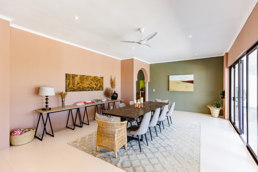 5 Bedroom Property for Sale in Umtentweni KwaZulu-Natal
