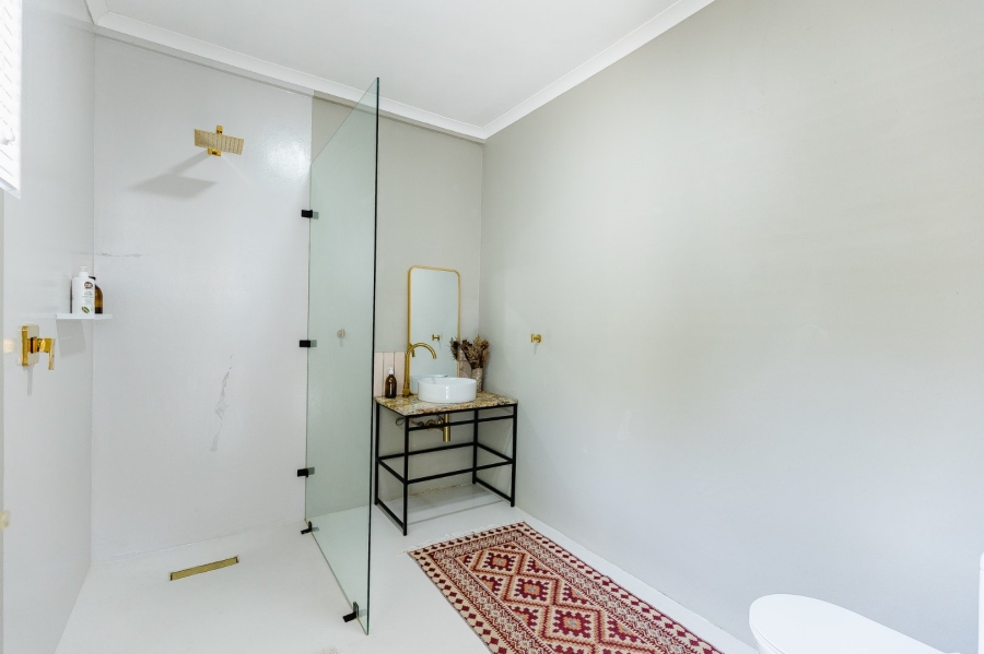 5 Bedroom Property for Sale in Umtentweni KwaZulu-Natal