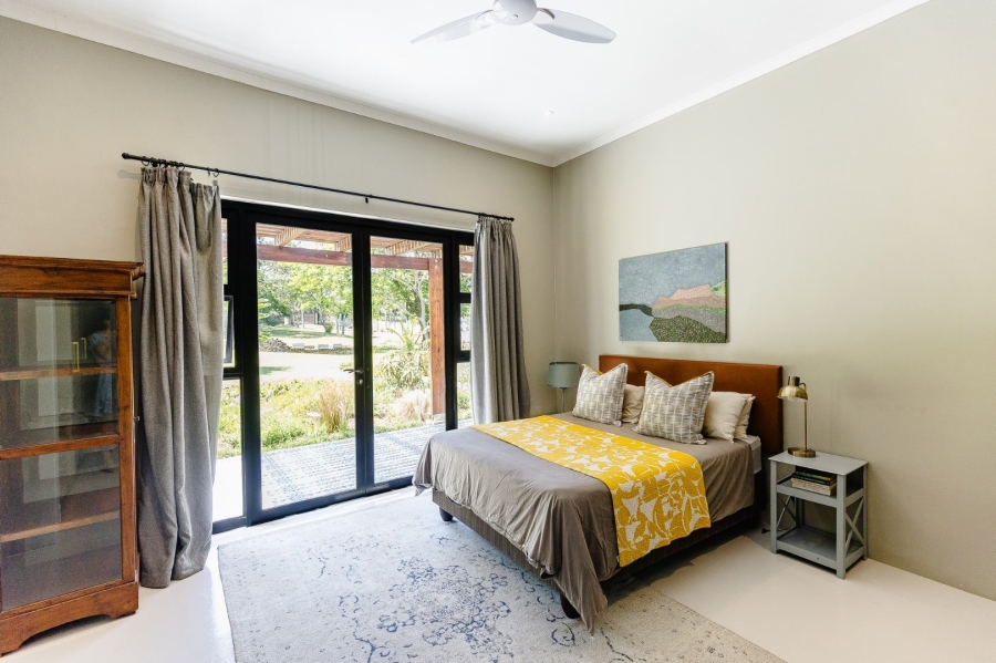 5 Bedroom Property for Sale in Umtentweni KwaZulu-Natal