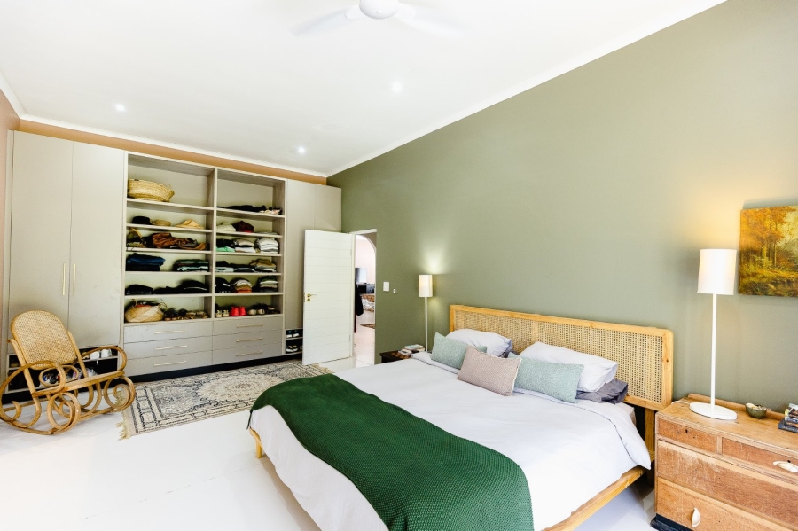 5 Bedroom Property for Sale in Umtentweni KwaZulu-Natal