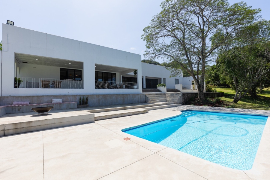 5 Bedroom Property for Sale in Umtentweni KwaZulu-Natal