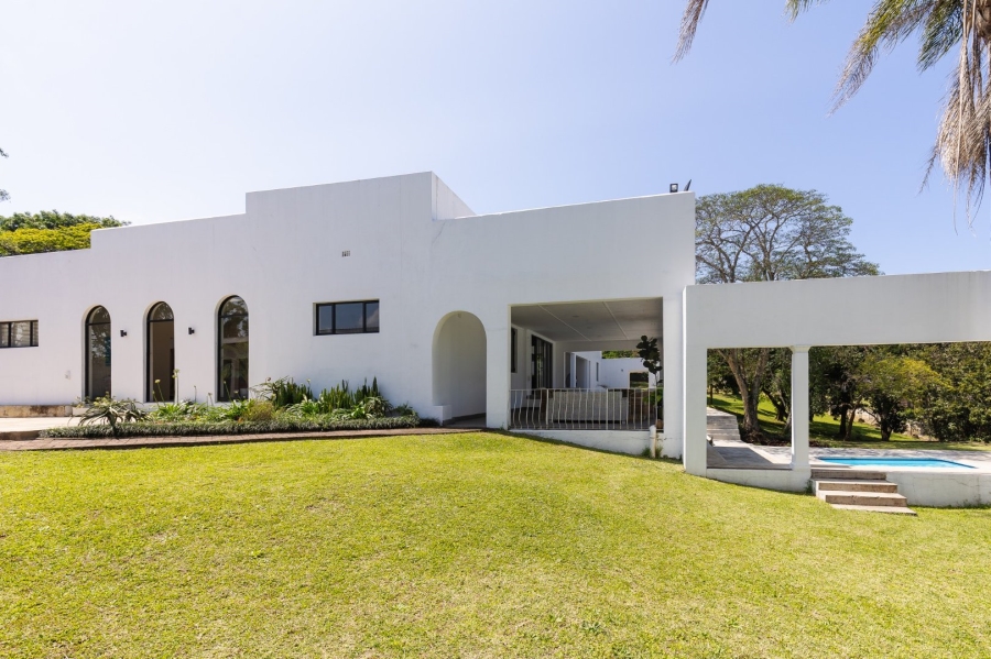 5 Bedroom Property for Sale in Umtentweni KwaZulu-Natal