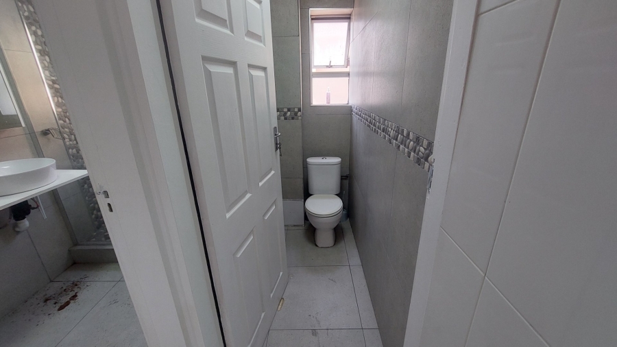 2 Bedroom Property for Sale in South Beach KwaZulu-Natal