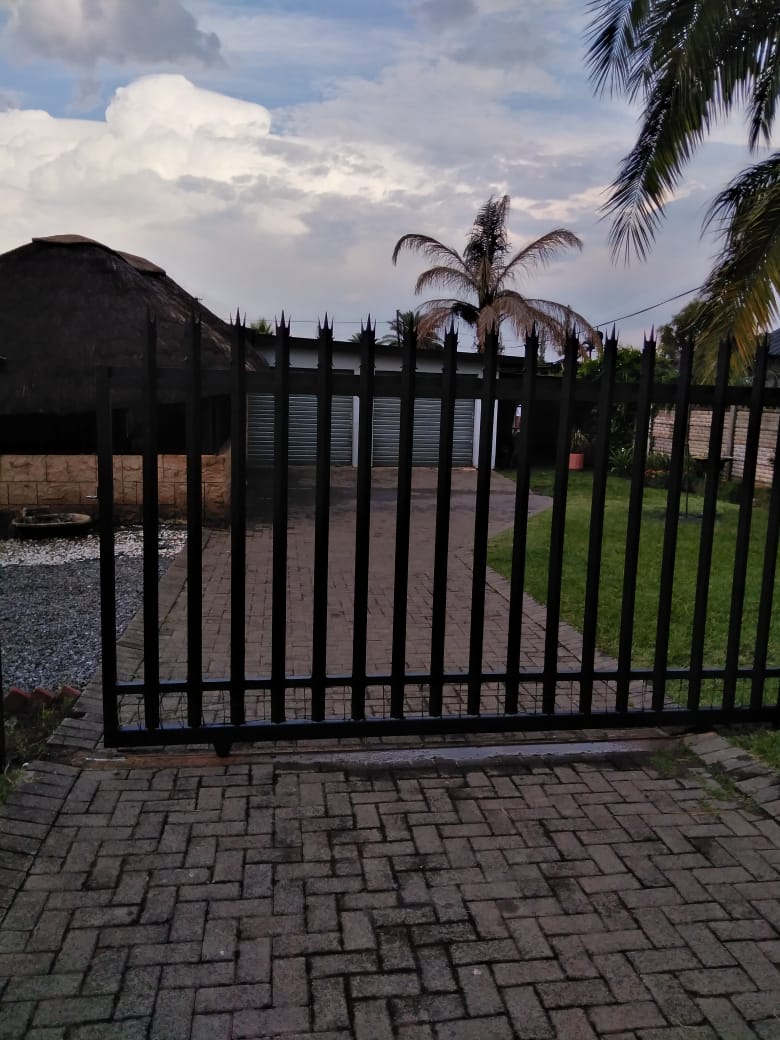 4 Bedroom Property for Sale in Arborpark KwaZulu-Natal