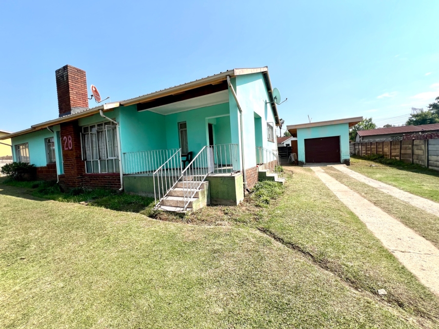 4 Bedroom Property for Sale in Ncandu Park KwaZulu-Natal