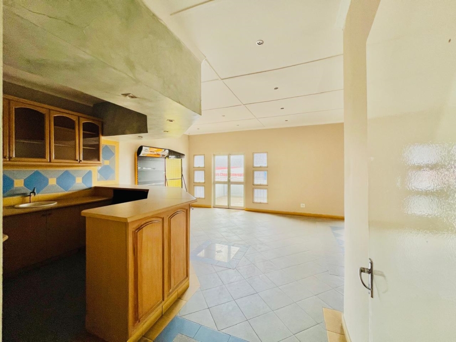 To Let commercial Property for Rent in Bulwer KwaZulu-Natal