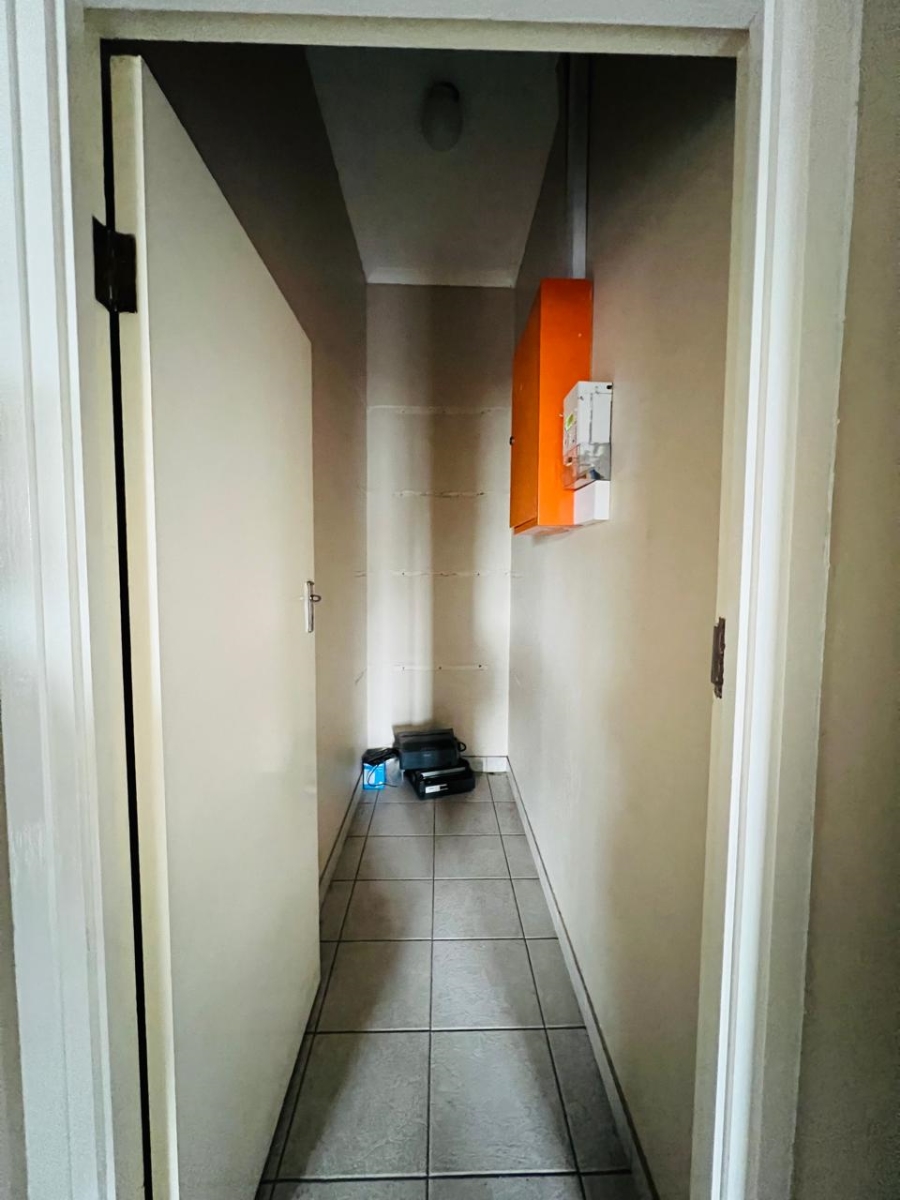 To Let commercial Property for Rent in Bulwer KwaZulu-Natal