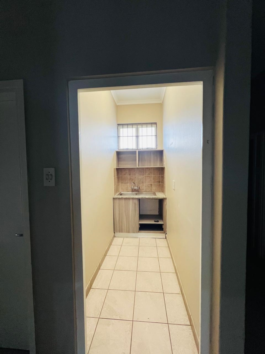 To Let commercial Property for Rent in Bulwer KwaZulu-Natal
