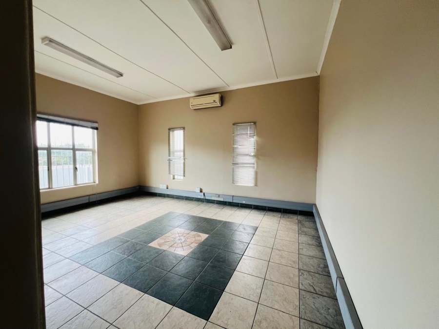 To Let commercial Property for Rent in Bulwer KwaZulu-Natal