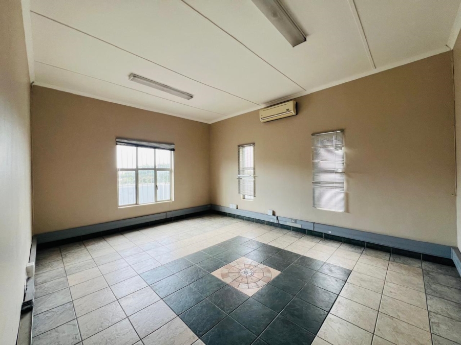 To Let commercial Property for Rent in Bulwer KwaZulu-Natal