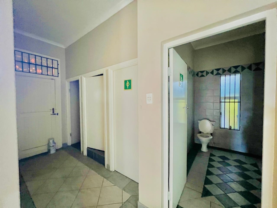 To Let commercial Property for Rent in Bulwer KwaZulu-Natal