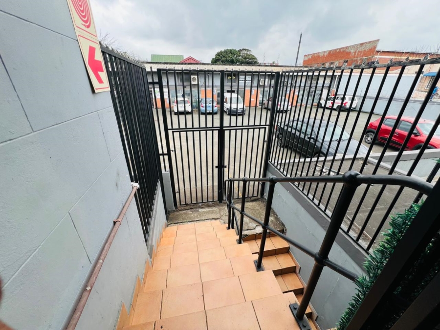 To Let commercial Property for Rent in Bulwer KwaZulu-Natal