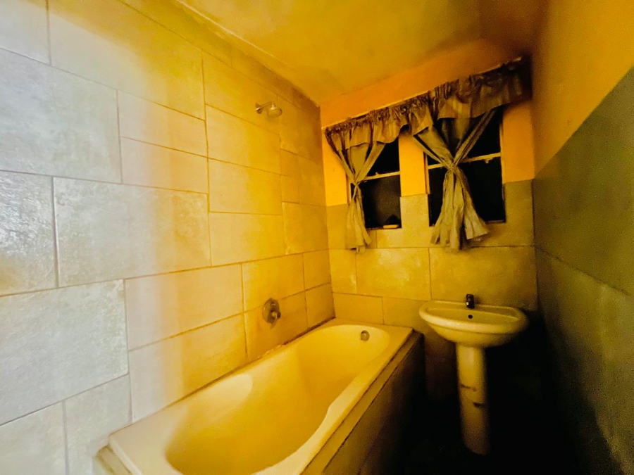 2 Bedroom Property for Sale in Durban Central KwaZulu-Natal