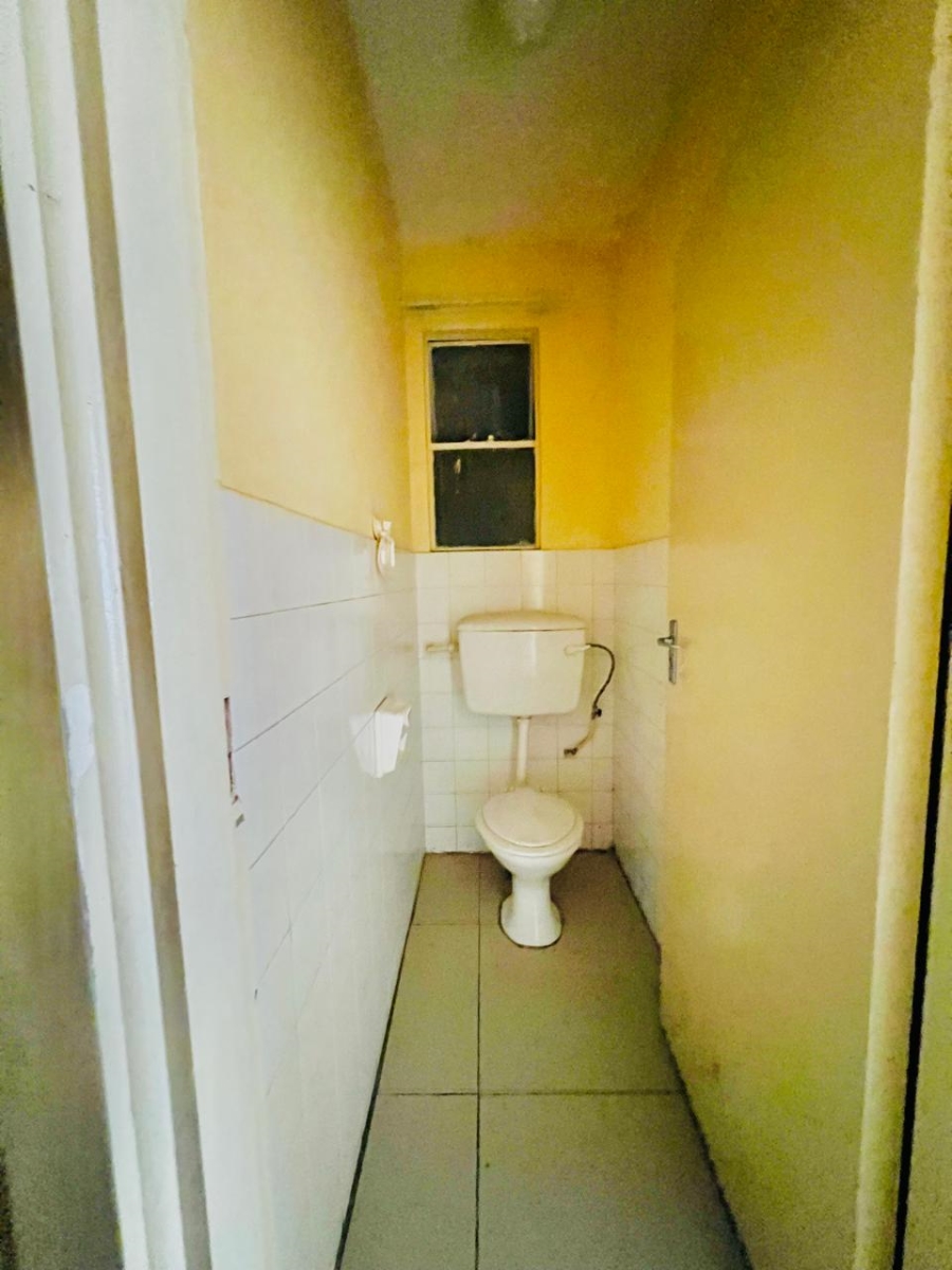 2 Bedroom Property for Sale in Durban Central KwaZulu-Natal