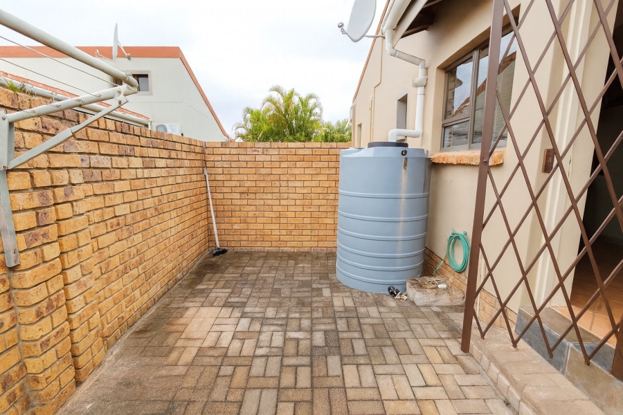 3 Bedroom Property for Sale in Uvongo KwaZulu-Natal