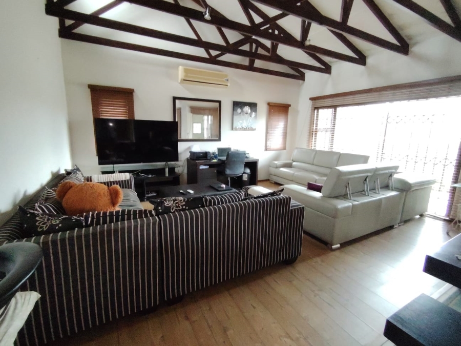 3 Bedroom Property for Sale in Uvongo KwaZulu-Natal