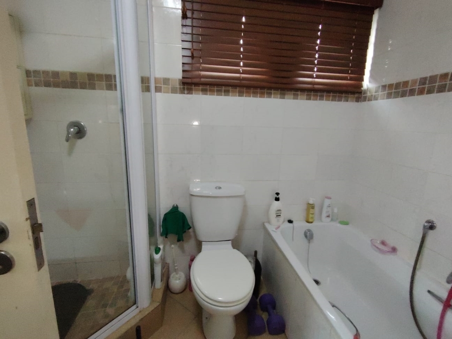 3 Bedroom Property for Sale in Uvongo KwaZulu-Natal