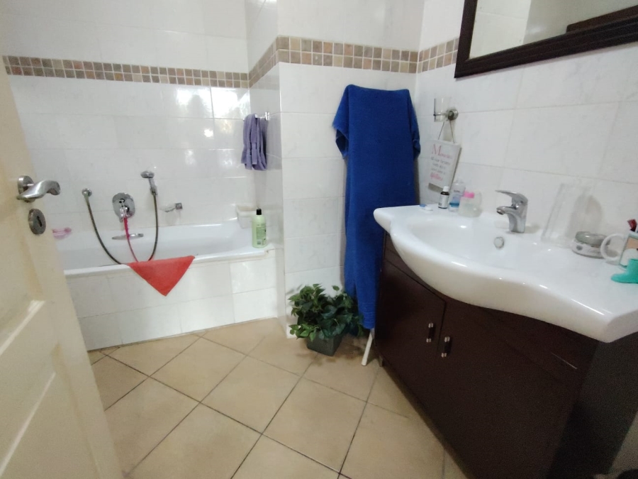 3 Bedroom Property for Sale in Uvongo KwaZulu-Natal
