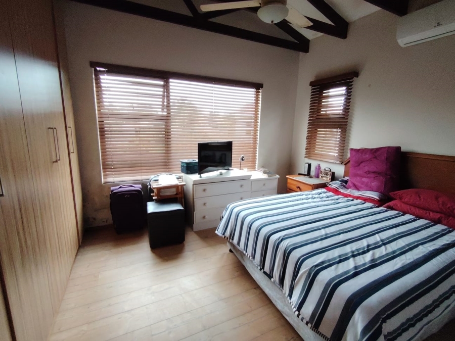 3 Bedroom Property for Sale in Uvongo KwaZulu-Natal